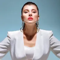 YULIYA ROZNEN